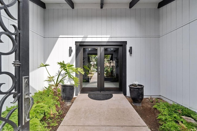 2460 W Browning Ave, Fresno, CA 93711 - property entrance featuring french doors