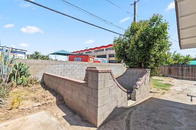 exterior space featuring fence