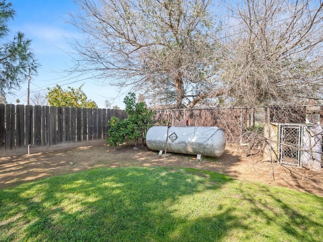 11952 Trieste Dr, Madera, CA 93636 - view of yard featuring fence