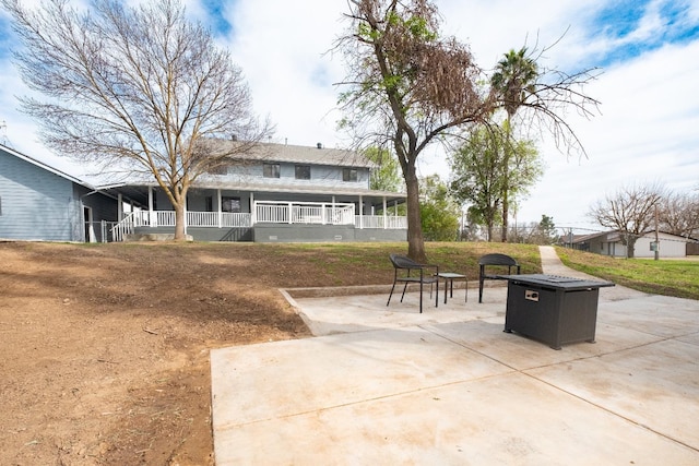 view of patio / terrace featuring covered porch