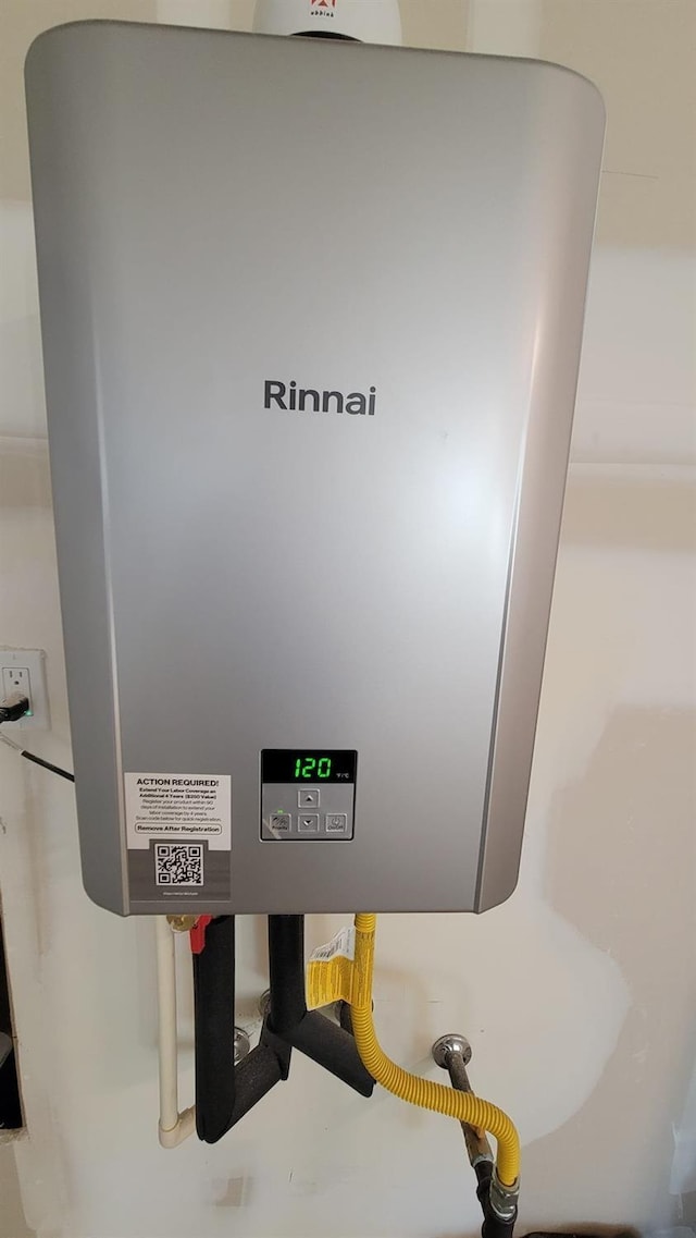29030 Crystal Spings Ct, Coarsegold, CA 93614 - interior details featuring tankless water heater