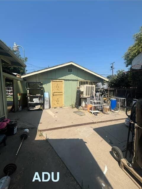 535 N Wilson Ave, Fresno, CA 93728 - photo 11