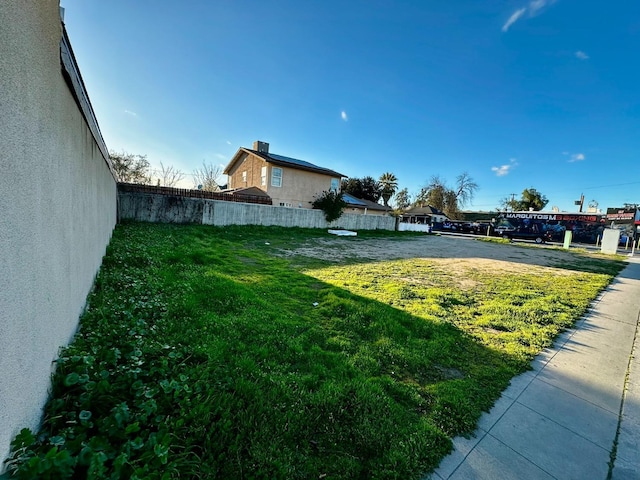 Listing photo 3 for 639 N Fresno St, Fresno CA 93701