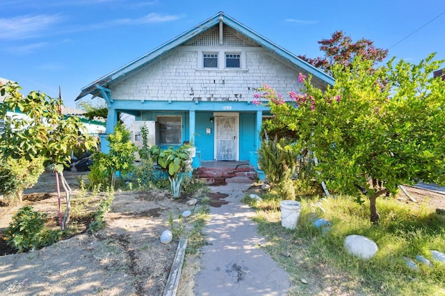 view of front facade featuring a porch