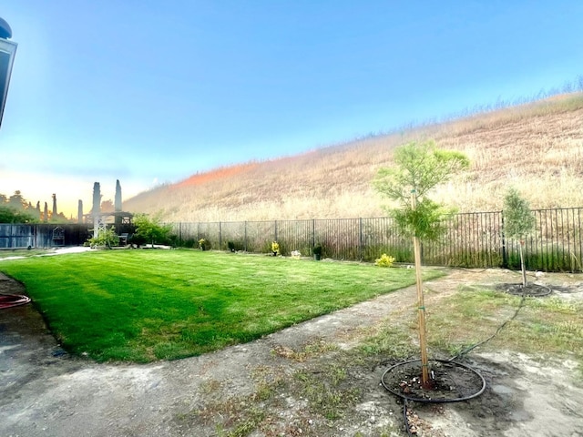 view of yard featuring fence