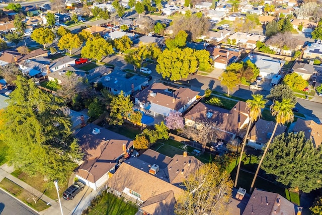 birds eye view of property featuring a residential view