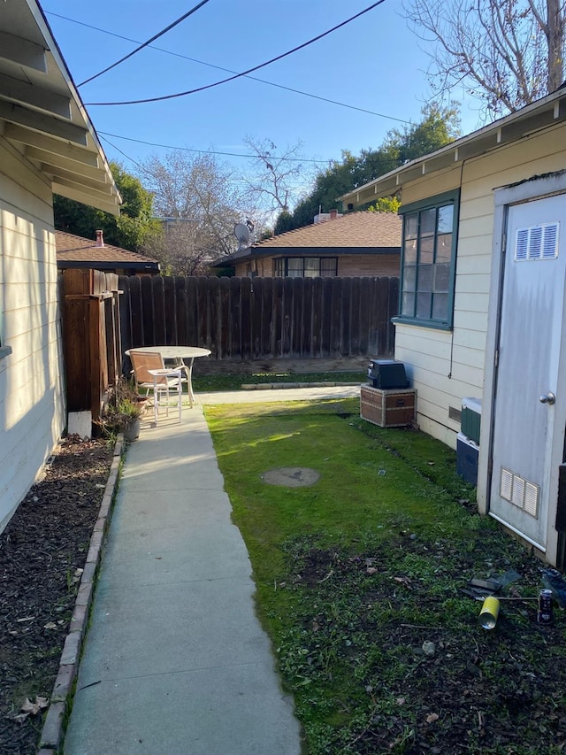 view of yard with fence