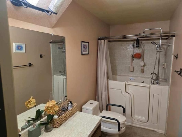 full bath with vanity, a bathtub, toilet, and a shower with curtain