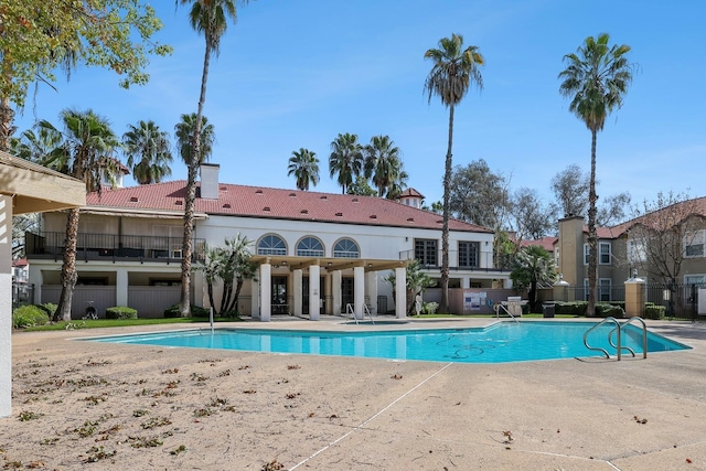 8153 N Cedar Ave Unit 106, Fresno, CA 93720 - community pool featuring a patio