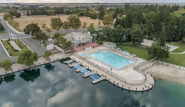 851 E Country View Cir, Fresno, CA 93730 - drone / aerial view of a pool area and a large body of water
