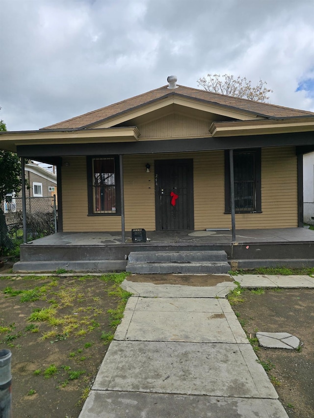 view of front of house featuring a porch