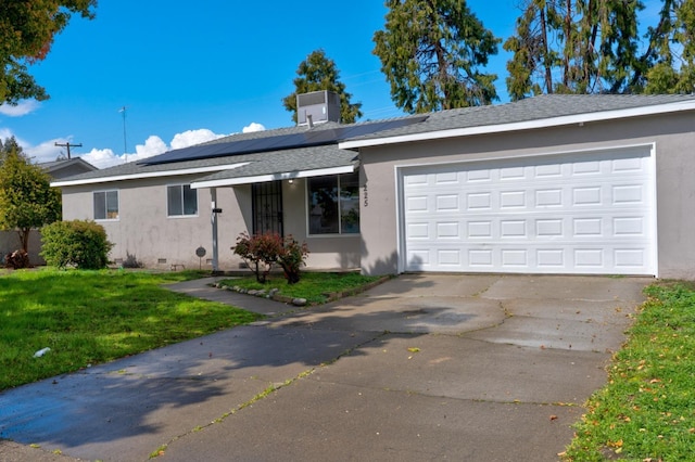 ranch-style home featuring driveway, stucco siding, a front lawn, a garage, and central air condition unit