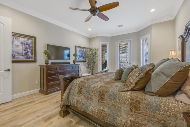 bedroom featuring light wood-type flooring, visible vents, recessed lighting, crown molding, and baseboards