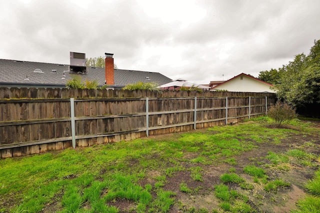 465 Mike Ct, Lemoore, CA 93245 - view of yard