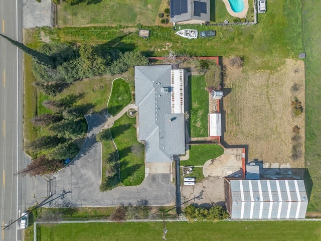 9414 E Belmont Ave, Sanger, CA 93657 - view of property location featuring a pool area