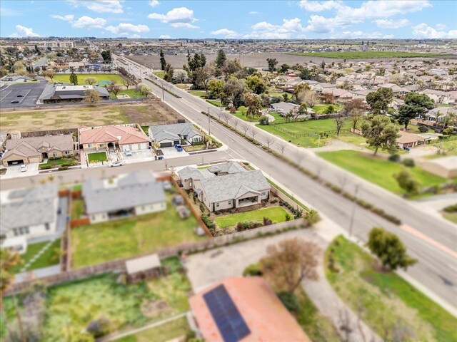 1684 W Berkshire Ln, Hanford, CA 93230 - photo 52