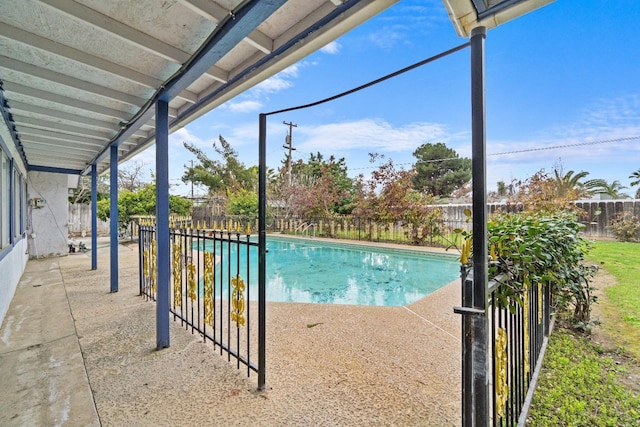 210 S Caesar Ave, Fresno, CA 93727 - view of pool with a fenced backyard and a patio area