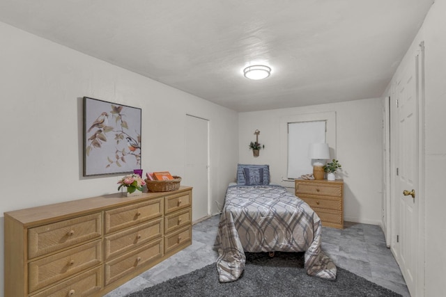 1417 Humboldt Ave, Chowchilla, CA 93610 - bedroom featuring light colored carpet