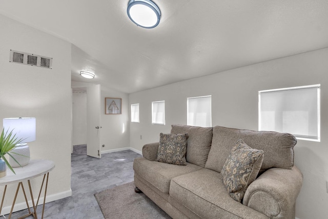 1417 Humboldt Ave, Chowchilla, CA 93610 - living area featuring baseboards