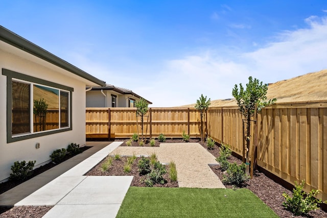8163 Creek Vw, Friant, CA 93626 - fenced backyard featuring a patio