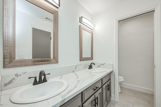 42741 Revis Way, Coarsegold, CA 93614 - full bath with double vanity and toilet