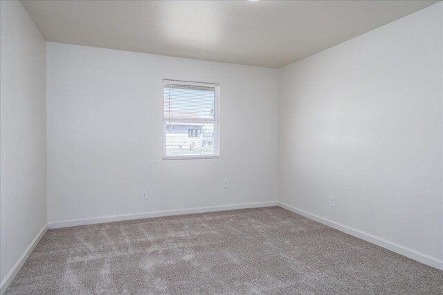 430 S Thorne Ave, Fresno, CA 93706 - empty room featuring carpet