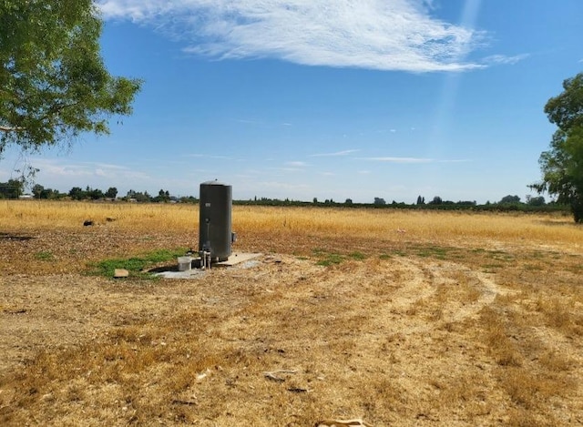 2744 N Locan Ave, Fresno, CA 93619 - view of yard with a view of countryside