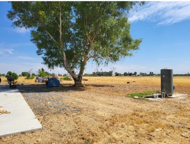 2744 N Locan Ave, Fresno, CA 93619 - view of yard featuring a rural view
