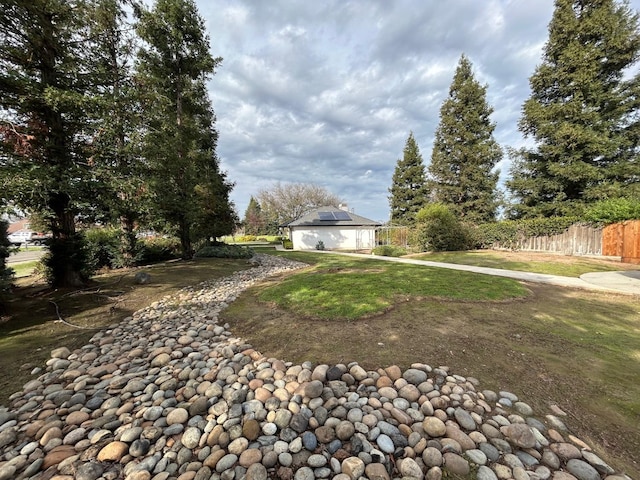 18149 Varden Dr, Madera, CA 93638 - view of yard featuring fence