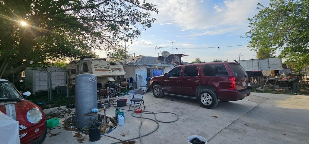 251 N Trinity Ave, Kerman, CA 93630 - view of parking