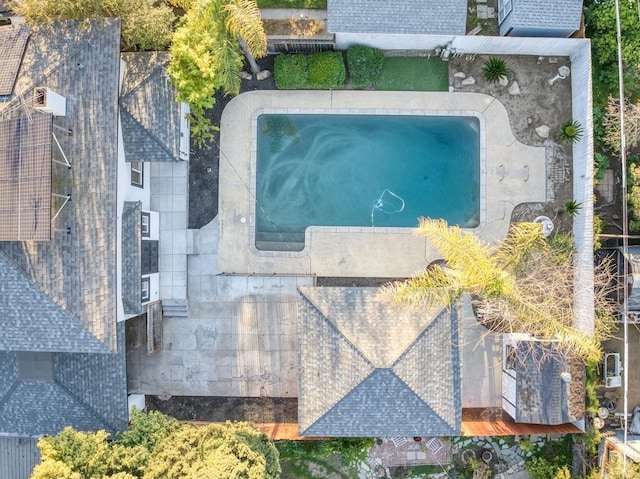655 E Normal Ave, Fresno, CA 93704 - aerial view of a pool