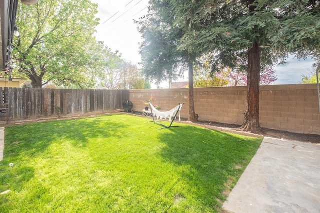 1295 E Athens Ave, Fresno, CA 93720 - view of yard