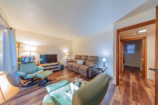 7723 Forest Dr, Fish Camp, CA 93623 - photo 4