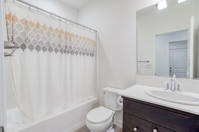 377 Wishon Way W, Madera, CA 93636 - bathroom with shower / bath combo with shower curtain and vanity