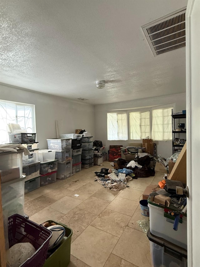 342 N Minnewawa, Fresno, CA 93727 - misc room featuring a textured ceiling