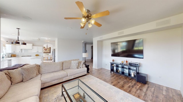 1051 N Coventry Ave, Clovis, CA 93611 - photo 9