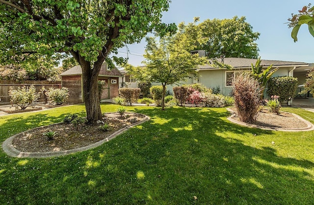 720 I St, Parlier, CA 93648 - view of yard featuring fence