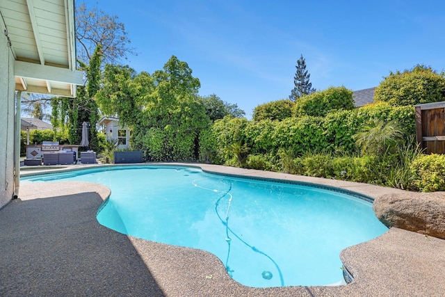 8683 N Colfax Ave, Fresno, CA 93720 - view of pool