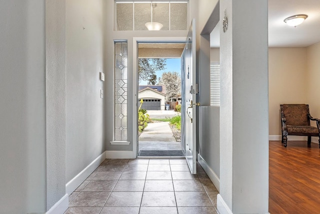 6187 W Alluvial Ave, Fresno, CA 93722 - entrance foyer with a textured wall