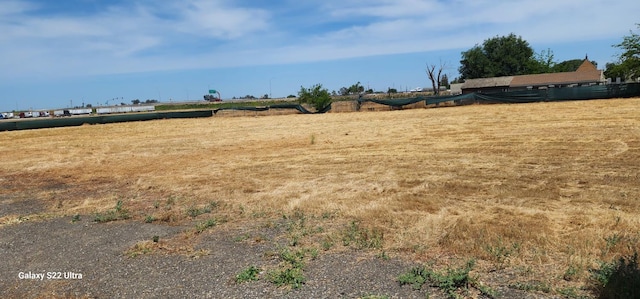 618 S Hughes Ave, Fresno, CA 93706