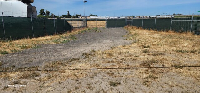 618 S Hughes Ave, Fresno, CA 93706