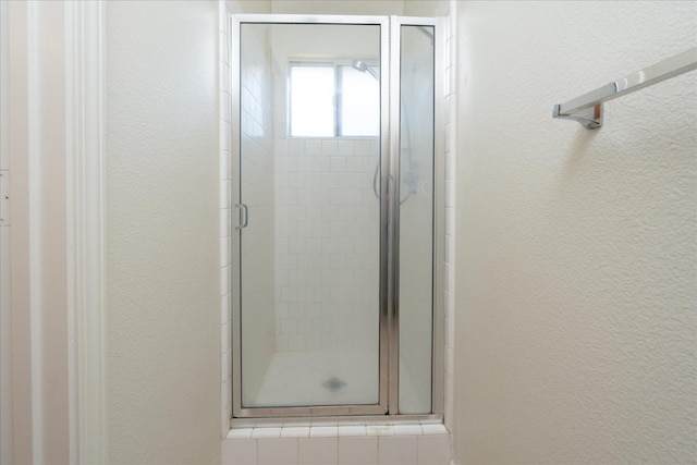 31200 Revis Rd, Coarsegold, CA 93614 - bathroom featuring a textured wall and a shower stall