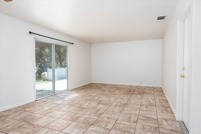 31200 Revis Rd, Coarsegold, CA 93614 - empty room with baseboards and visible vents