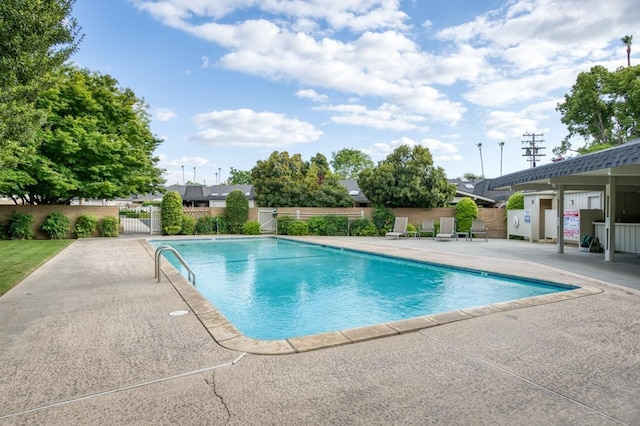 7560 N Charles Ave Unit C, Fresno, CA 93711 - pool featuring fence, a gate, and a patio area
