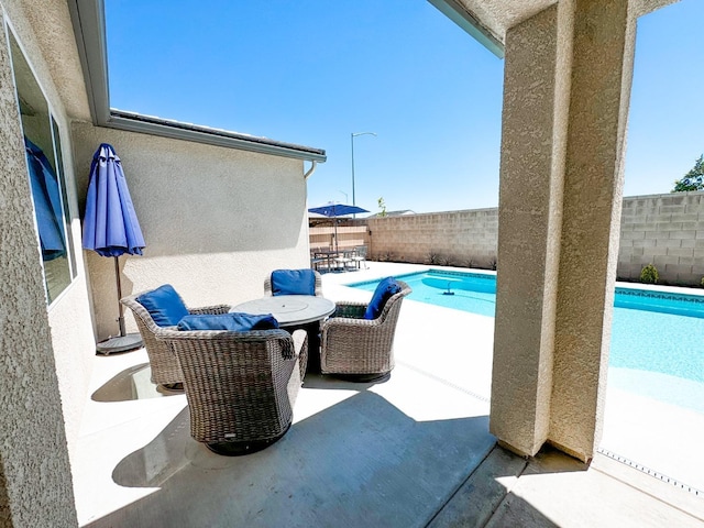3395 Las Rosas Ave, Clovis, CA 93619 - fenced backyard with a patio