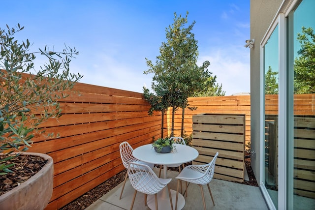 2110 N Brindac Ln, Clovis, CA 93619 - view of patio / terrace