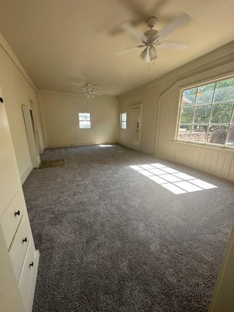 725 N Wilson Ave, Fresno, CA 93728 - photo 12