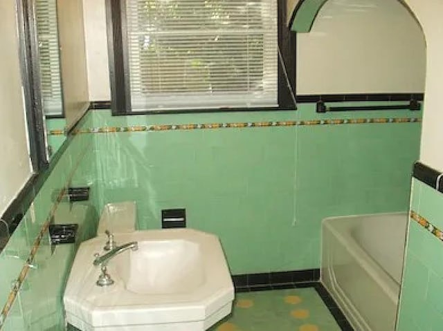 725 N Wilson Ave, Fresno, CA 93728 - photo 9
