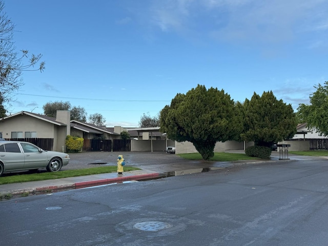 1108 Pierce Dr, Clovis, CA 93612 - view of road featuring sidewalks and curbs