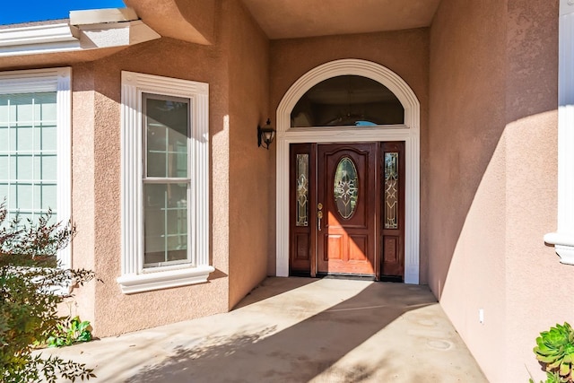 18778 Shore Dr, Madera, CA 93638 - entrance to property featuring stucco siding